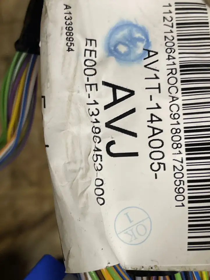 Ford B-MAX (2012 - 2018) AV1T14A005AVJ Прочая электропроводка — фото 8