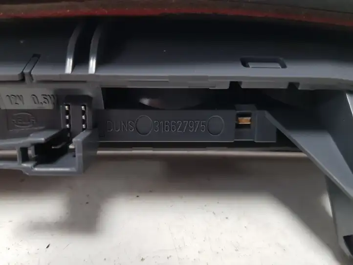 Opel Corsa D (2006 - 2010) 316627975 Дополнительный стоп фонарь — фото 3