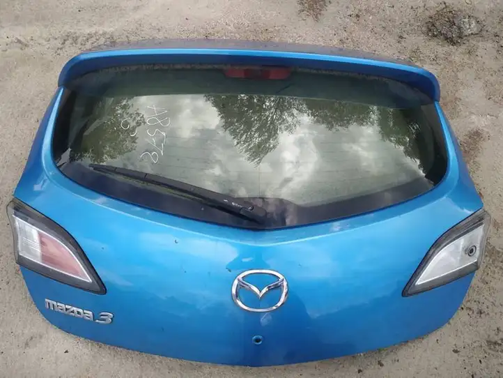 Mazda 3 II (2009 - 2011) melynas Крышка багажника — фото 1