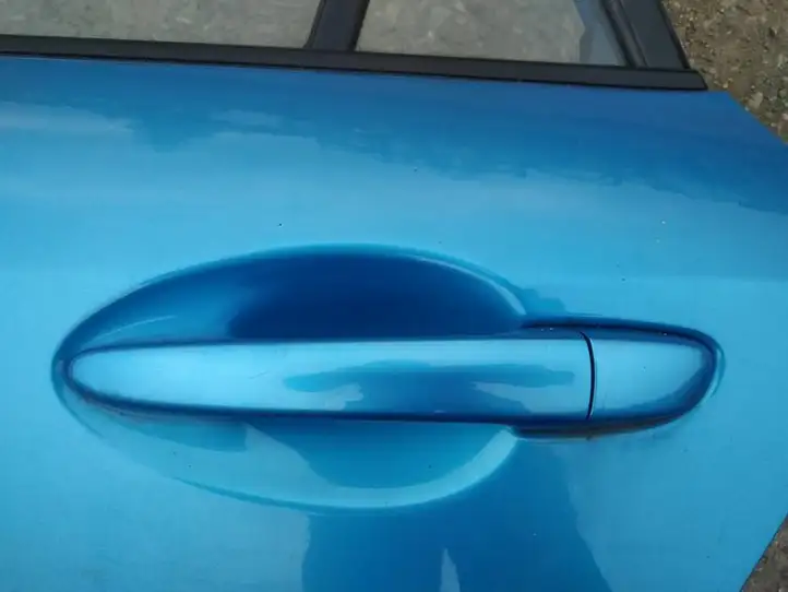 Mazda 3 II (2009 - 2011) Наружная ручка двери — фото 1