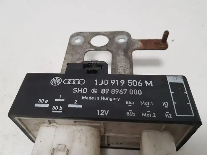 Skoda Fabia Mk1 (6Y) (1999 - 2007) 1J0919506M Реле вентилятора охлаждения — фото 4