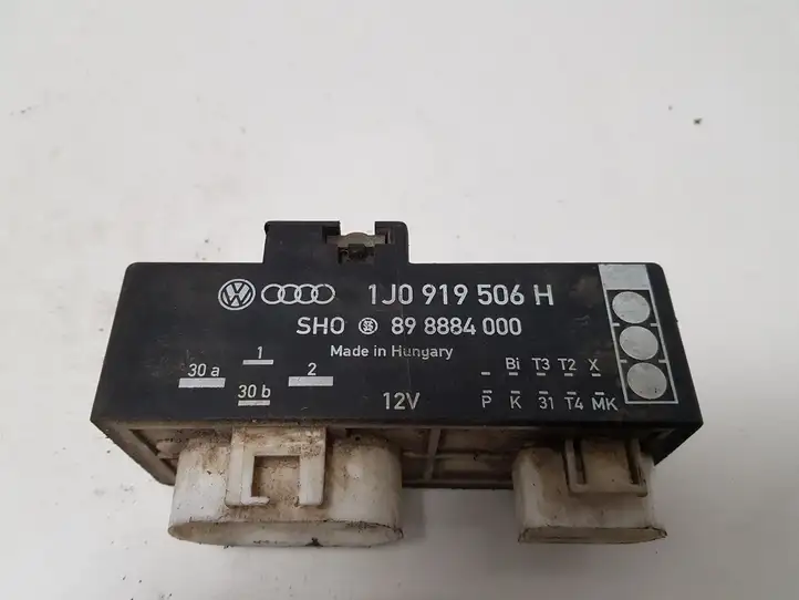 Volkswagen Golf IV (1998 - 2005) 1J0919506H Реле вентилятора охлаждения — фото 1