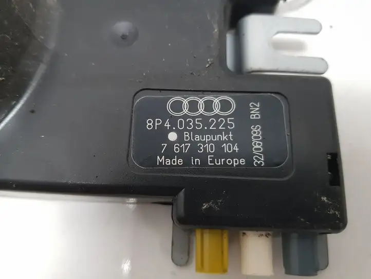 Audi A3/S3 8P (2004 - 2008) 8P4035225 Усилитель антенны — фото 4