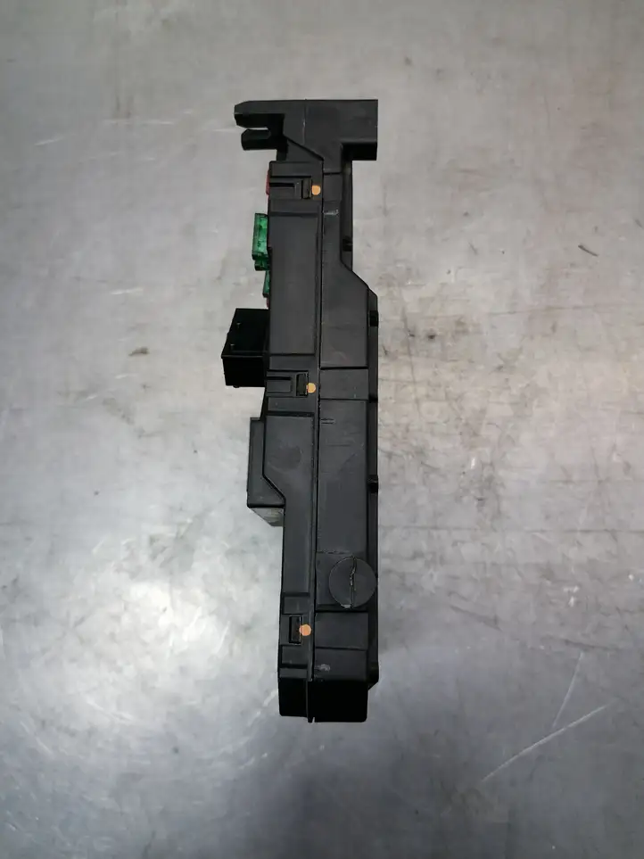 Citroen C2 (2003 - 2008) S118085300 Модуль комфорта — фото 2