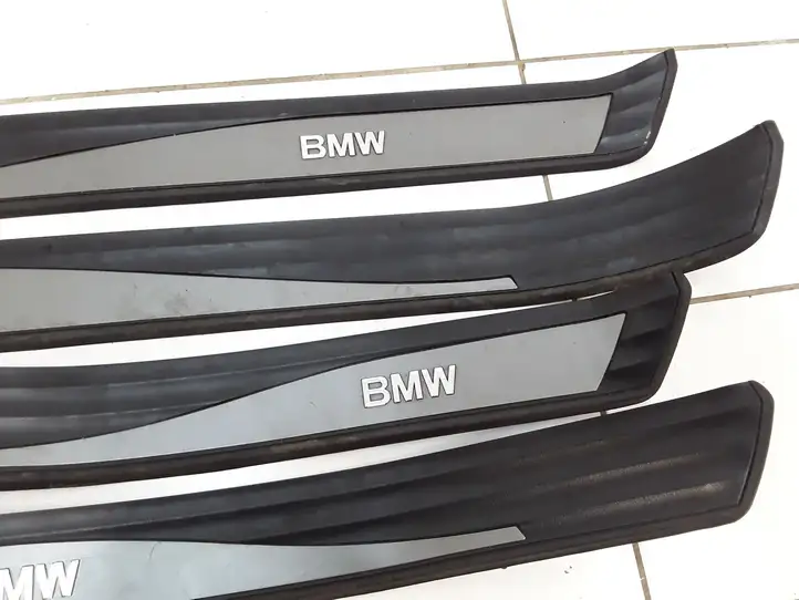 BMW 5 E60 E61 (2004 - 2010) 51477034304 Наружная отделка переднего порога — фото 2