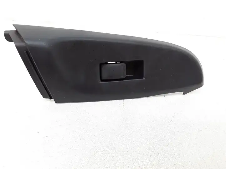 Nissan Almera N16 (2000 - 2010) Кнопка стеклоподъемников — фото 1
