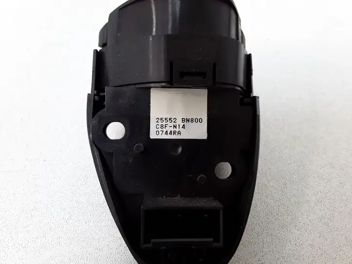 Nissan Almera N16 (2000 - 2010) 25552BN800 Мултифункционный включатель управления / ручка — фото 2