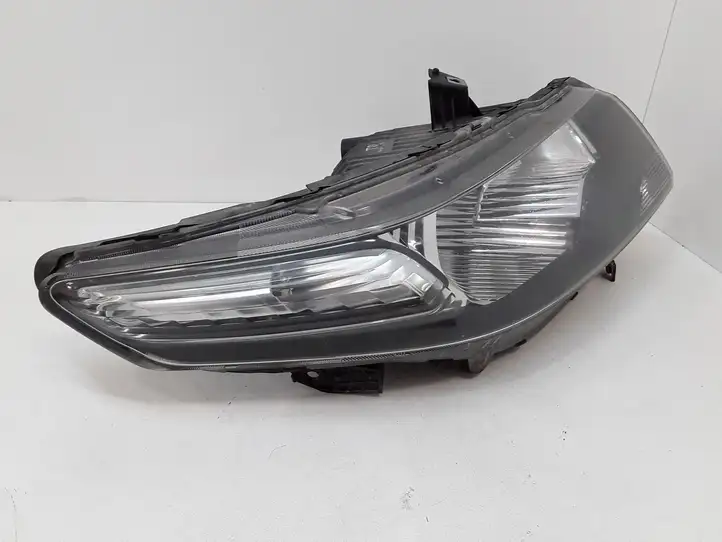 Honda Civic IX (2011 - 2017) Передняя фара — фото 4