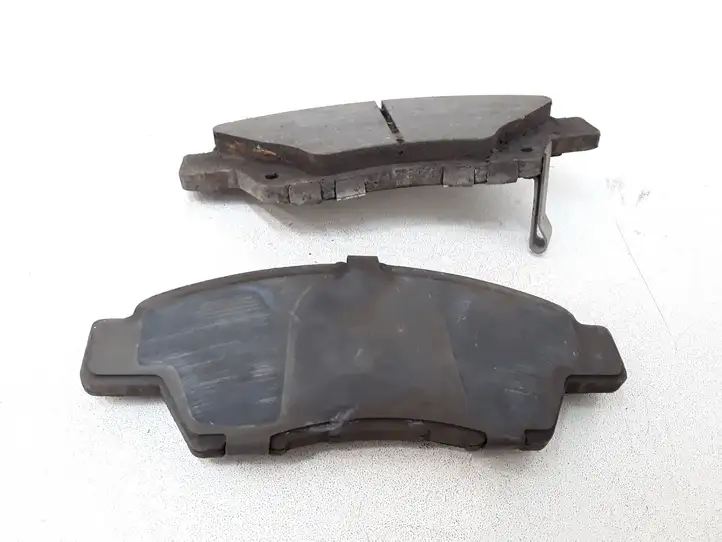 Honda Civic IX (2011 - 2017) Передние тормозные колодки — фото 2