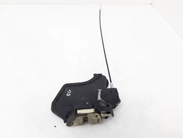 Toyota Corolla E120 E130 (2004 - 2007) Замок задней двери — фото 1