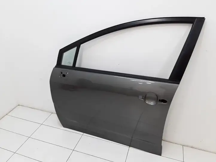 Toyota Corolla Verso AR10 (2004 - 2009) Дверь — фото 1