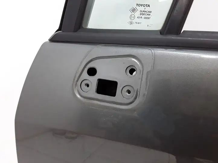 Toyota Corolla Verso AR10 (2004 - 2009) Дверь — фото 4