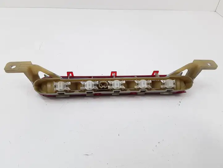 Toyota Corolla Verso AR10 (2004 - 2009) Дополнительный стоп фонарь — фото 3
