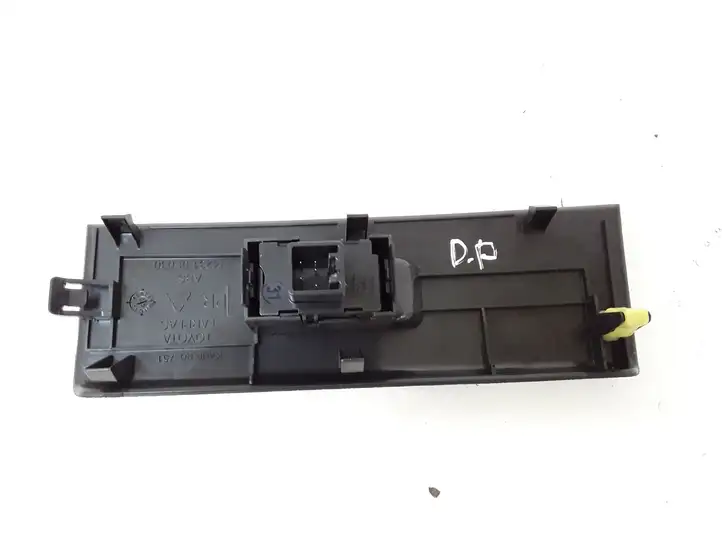 Toyota Corolla Verso AR10 (2004 - 2009) 742310F030 Блок кнопок стеклоподъемников — фото 2