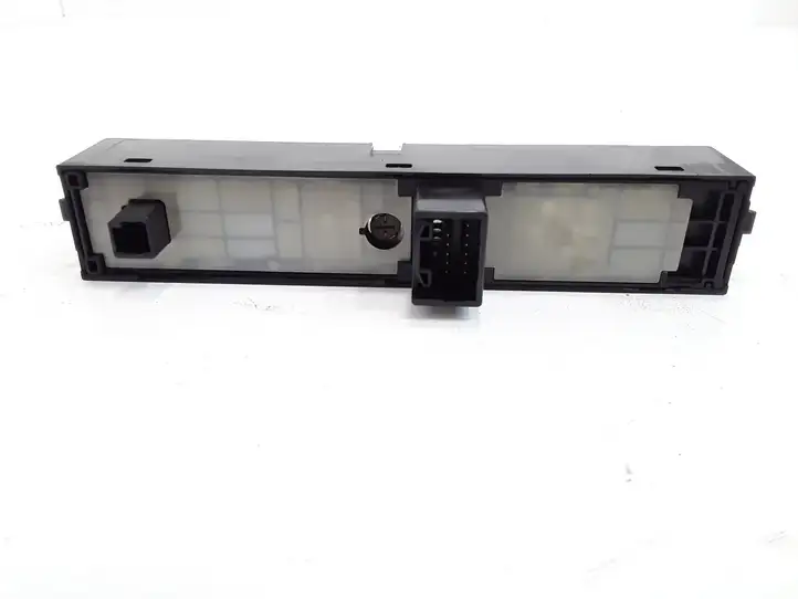 Toyota Corolla Verso E121 (2004 - 2007) 153965 Включатель аварийных фонарей — фото 2
