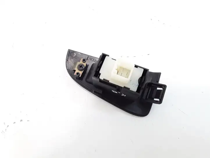 Toyota Avensis T250 (2003 - 2006) 7427205020 Блок кнопок стеклоподъемников — фото 2
