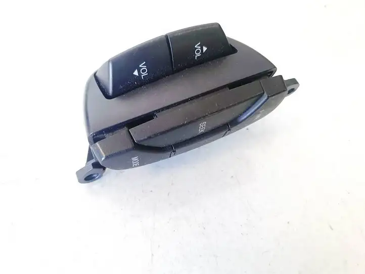 Chevrolet Captiva (2006 - 2011) 96628528-100305 Кнопки на рулевом колесе — фото 1