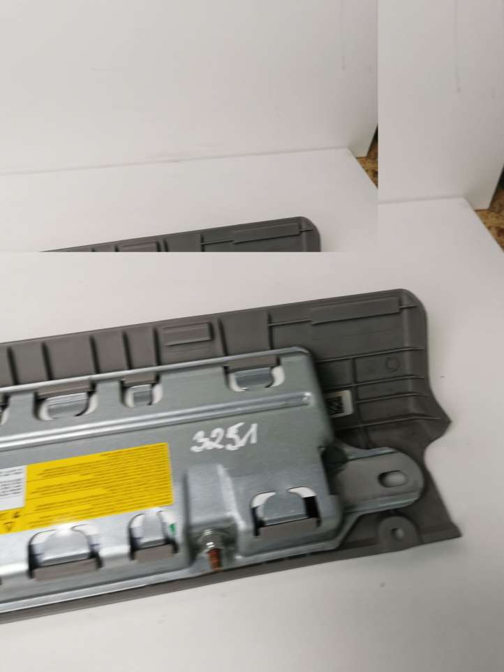 BMW 5 GT F07 (2010 - 2017)  KU918828705 Подушка безопастности колен