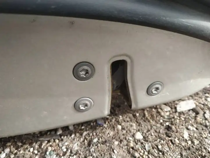 Toyota Corolla Verso AR10 (2004 - 2009) Замок задней двери — фото 2
