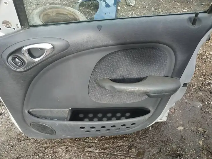 Chrysler PT Cruiser (2000 - 2010) pilkos Дверь — фото 4