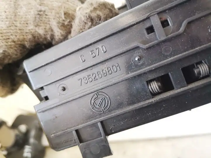 Fiat Stilo (2001 - 2010) 735269801 Передняя пепельница — фото 3