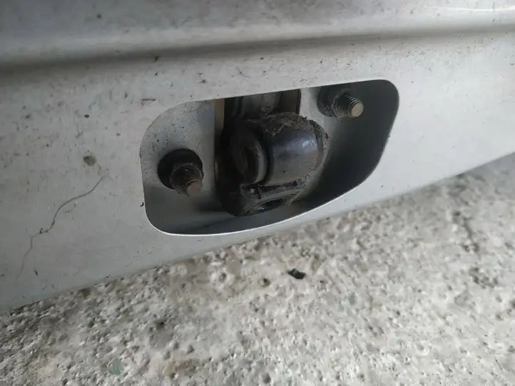 Volvo S40 (2004 - 2007) Ограничитель задней двери — фото 2