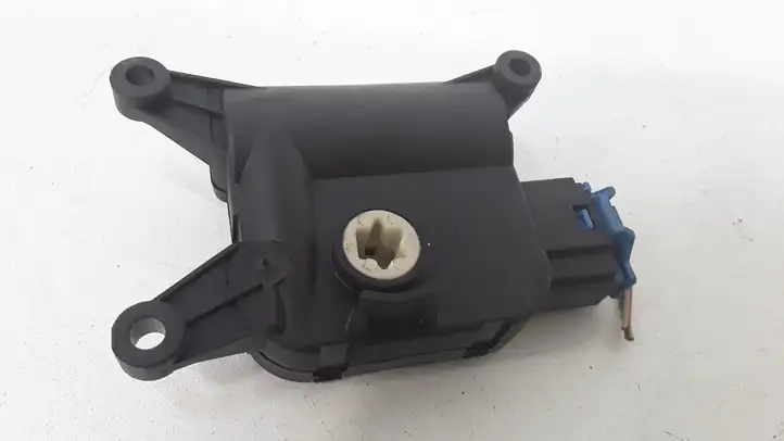 Opel Meriva A (2002 - 2006) 0132801356 Двигатель задвижки потока воздуха — фото 2