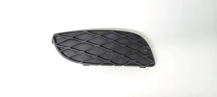 Toyota Yaris (1999 - 2003) 521270D050 Нижняя решетка переднего бампера — фото 1