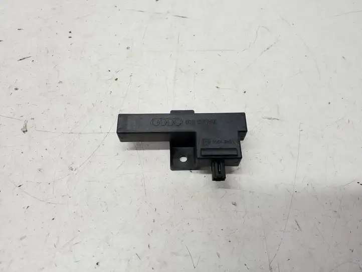 Audi A6 C7 (2011 - 2014) 8K0907247 Антенна системы Keyless — фото 1