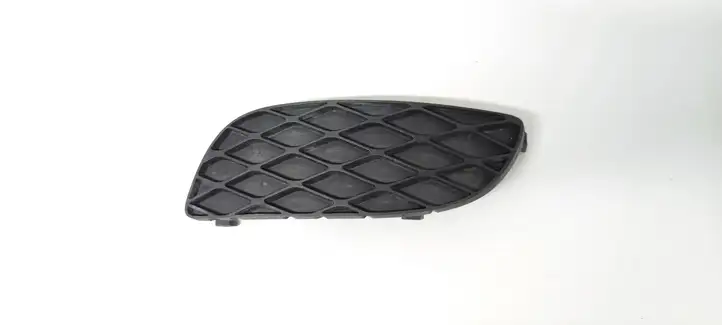 Toyota Yaris (1999 - 2003) 521260D010 Нижняя решетка переднего бампера — фото 1