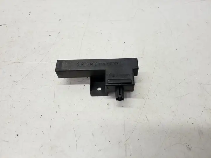 Audi A6 C7 (2011 - 2014) 8K0907247 Антенна системы Keyless — фото 1