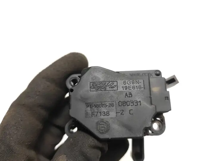 Volvo S80 (2006 - 2009) 6G9N19E616 Двигатель задвижки потока воздуха — фото 5