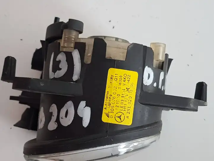 Mercedes-Benz C W204 (2007 - 2014)  A2518200856 Передняя противотуманная фара