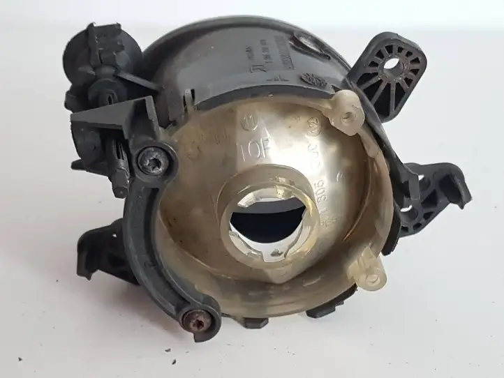 Mercedes-Benz C W204 (2007 - 2014)  A2518200856 Передняя противотуманная фара