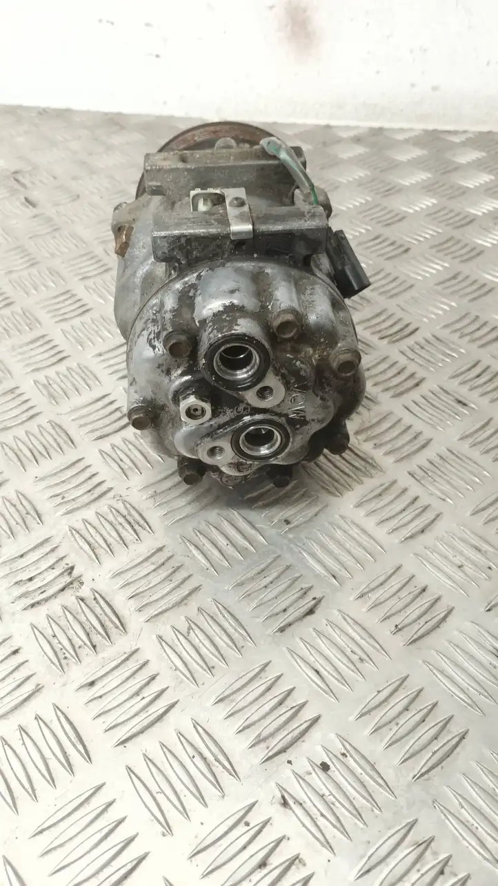 Volvo V50 (2004 - 2008)  3M5H19D629 Компрессор (насос) кондиционера воздуха