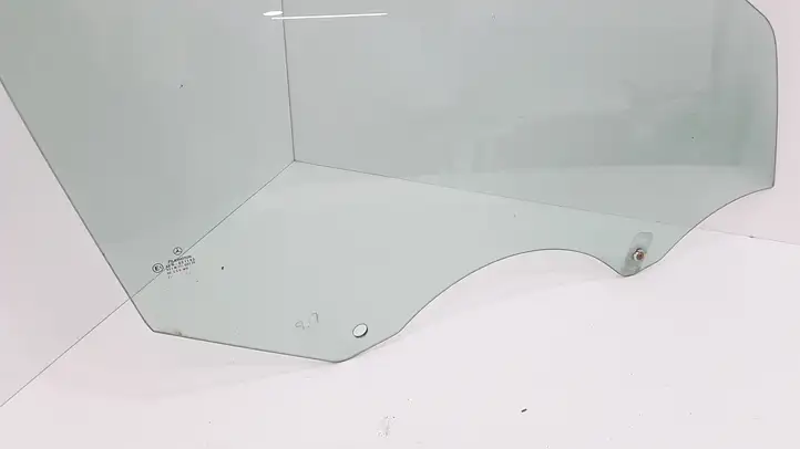 Mercedes-Benz C W203 (2000 - 2007) Стекло передней двери — фото 2