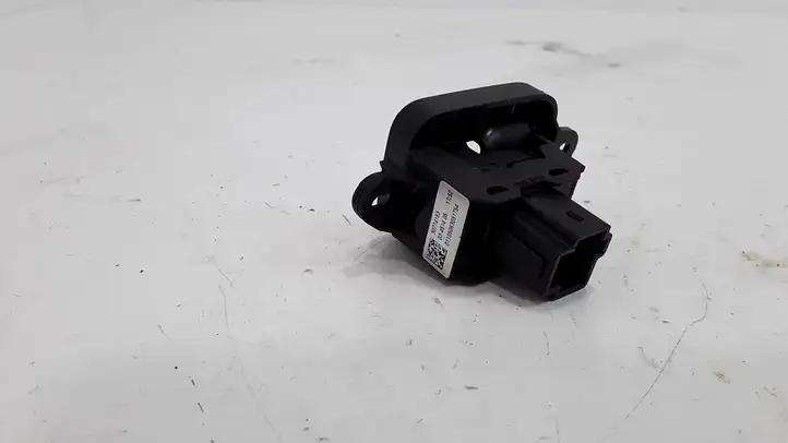 Volvo V50 (2004 - 2008) 30774163 Кнопка стеклоподъемников — фото 2