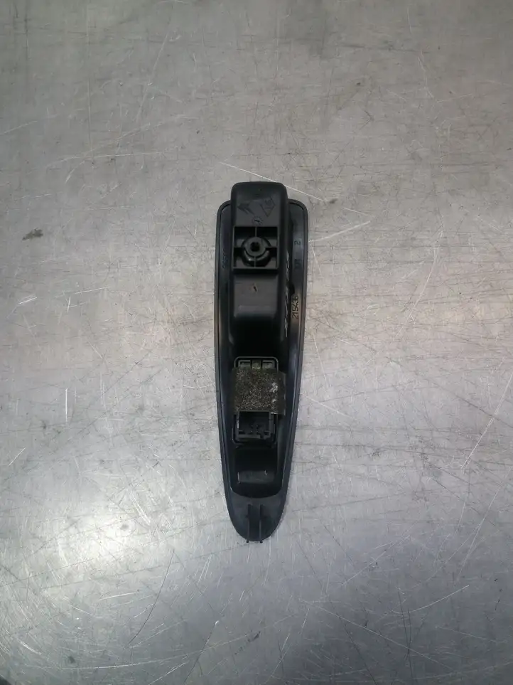 Citroen C4 (2004 - 2008) 9650912777 Кнопка стеклоподъемников — фото 3