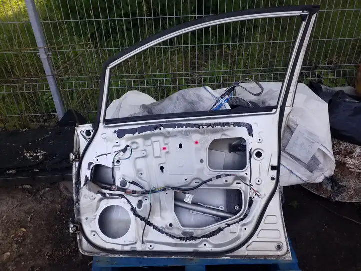 Toyota Auris 150 (2006 - 2012) OEM Дверь — фото 12