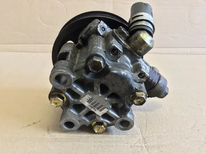 Toyota Avensis T220 (2000 - 2003) OEM Насос ГУР — фото 6