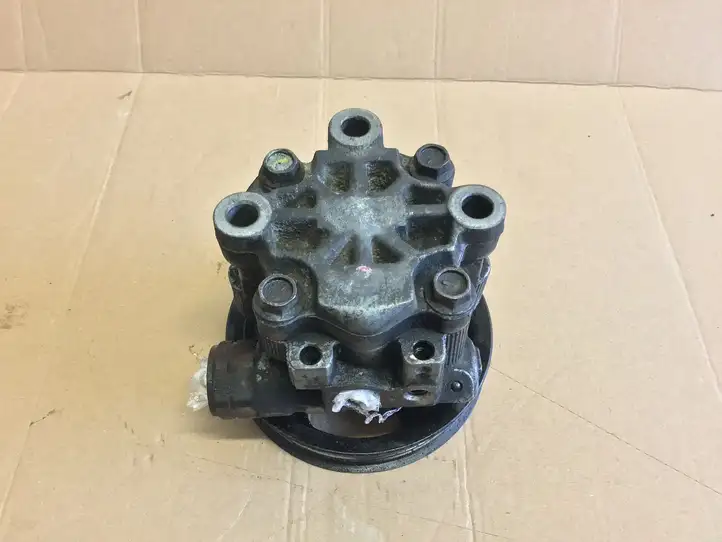 Toyota Avensis T220 (2000 - 2003) OEM Насос ГУР — фото 14