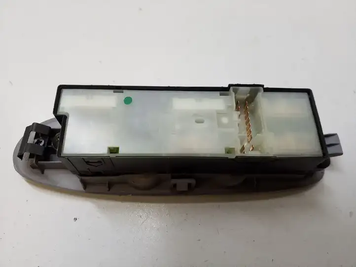 Nissan Almera (2000 - 2006) 80961BU400 Кнопка стеклоподъемников — фото 3