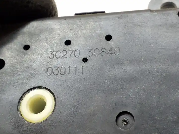 Nissan Almera (2000 - 2006) 3C27030840 Двигатель задвижки потока воздуха — фото 4