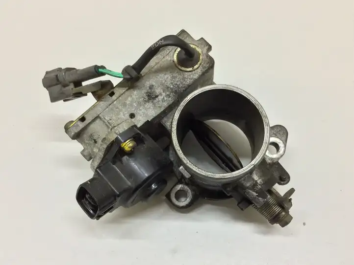 Toyota Avensis T250 (2003 - 2006) 8967221020 Дроссельная заслонка — фото 1