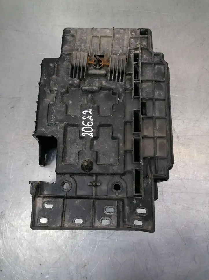 Citroen C3 (2002 - 2009) 9638079380 Ящик аккумулятора — фото 3