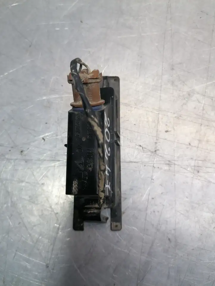 Fiat Punto (199) (2005 - 2018) 51767932 Подсветка номера — фото 2