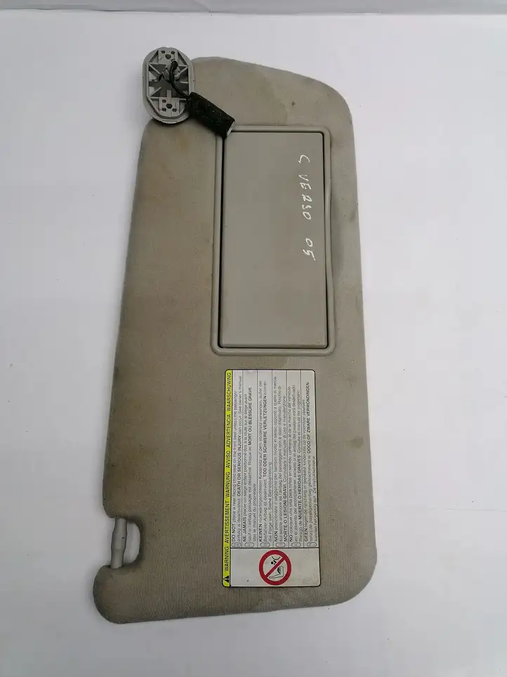 Toyota Corolla Verso E121 (2001 - 2004) Солнцезащитный козырек — фото 3