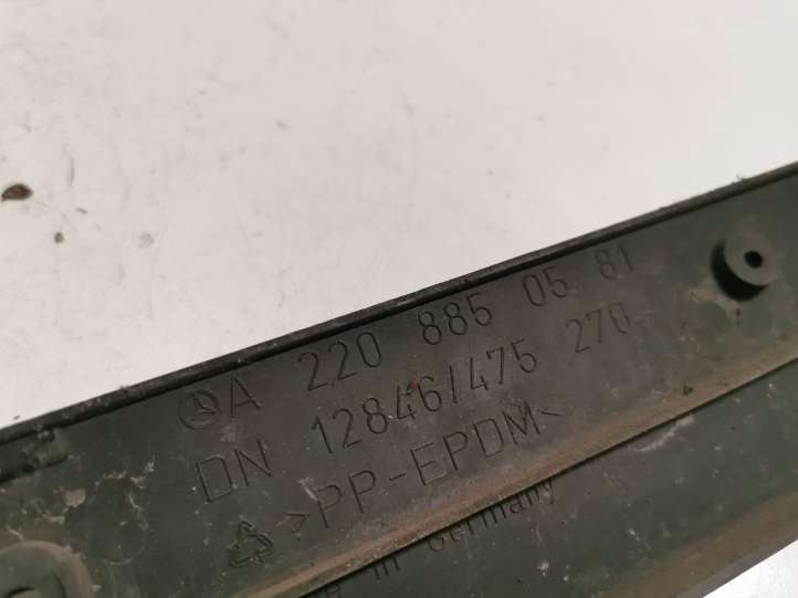 Mercedes-Benz S W220 (1998 - 2006)  A2208850581 Рамка номерного знака