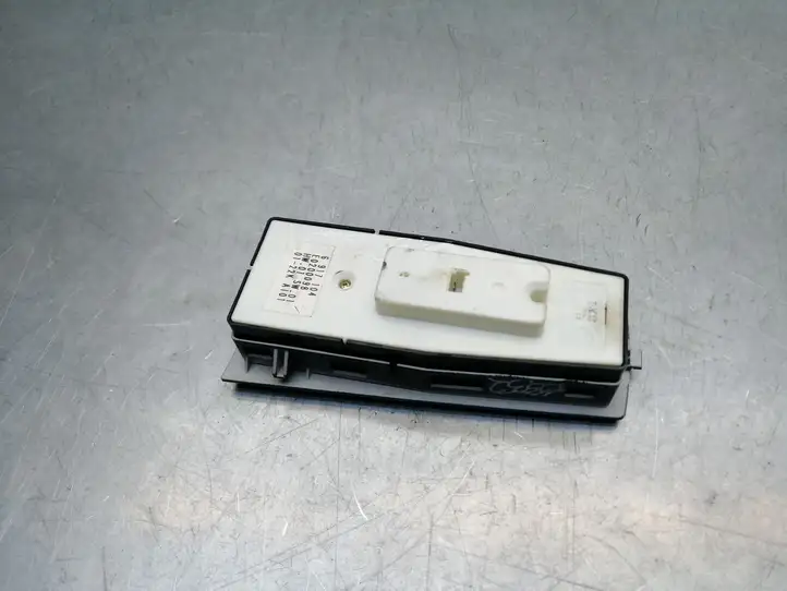 BMW 7 E65 E66 (2001 - 2008) 6917104 Кнопка стеклоподъемников — фото 3