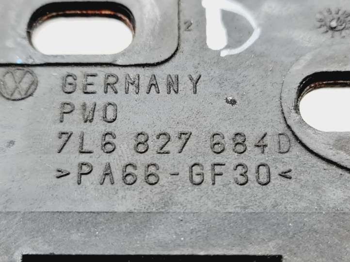 Volkswagen Touareg I (2002 - 2010)  7L6827684D  Отбойник задней крышки 